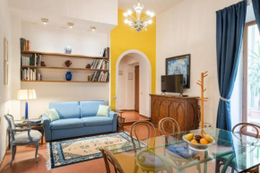 Signoria Apartment with patio, Florence